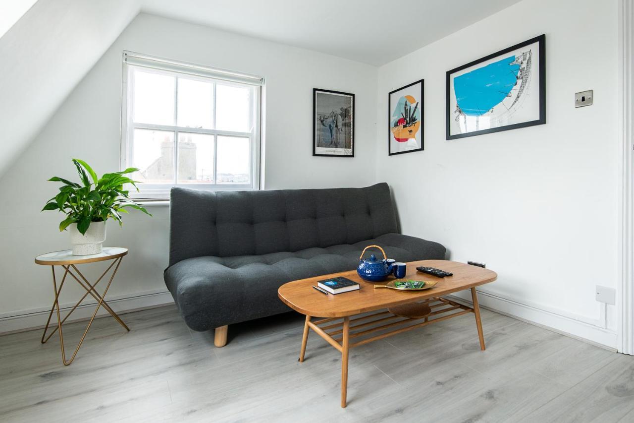 One-bedroom, 99 Steps To The Sea *